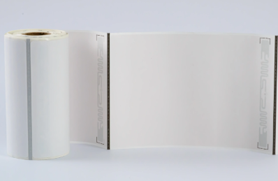 Etiqueta Logistica RFID UHF SOLUCIONESRFID de 6x4 y 860 - 960MHz NXP UCODE 9 - foto 1 Etiqueta RFID UHF 152x101mm (6x4") con Papel Térmico - Chip NXP UCODE 9