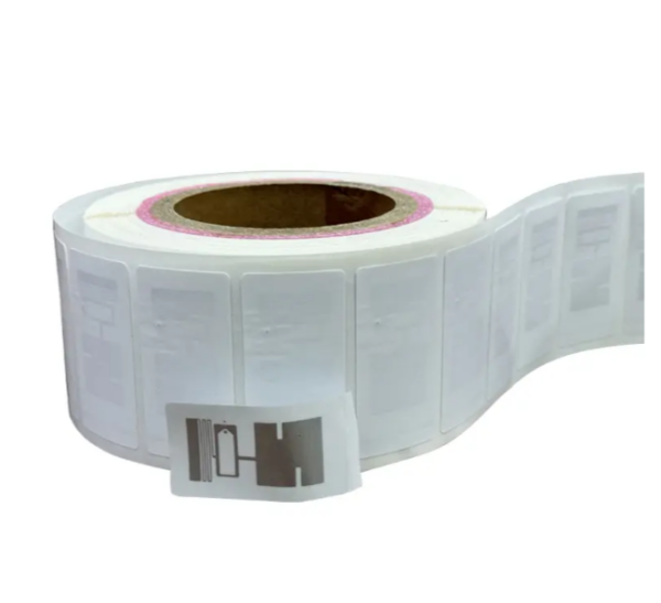 Etiqueta RFID antimetal - solucionesrfid - para gestión minorista - chip Impinj M730 - 60x30 - foto 2 Etiqueta RFID Antimetal Tipo Bandera 60x30mm - Chip Impinj M730